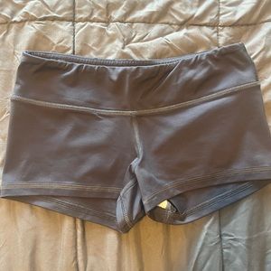 Fleo shorts - dark grey, silky fabric - size M
